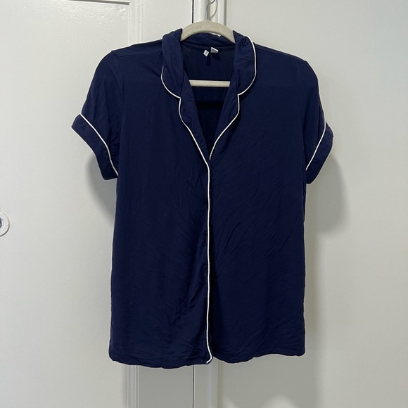 Nordstrom Other - Women's Navy Blue Sleepwear Shirt pajama top Nordstrom brand women’s sz small